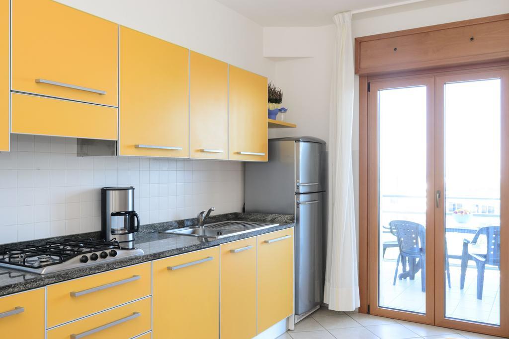 Sunbeach Apartments Lignano Sabbiadoro Exterior photo